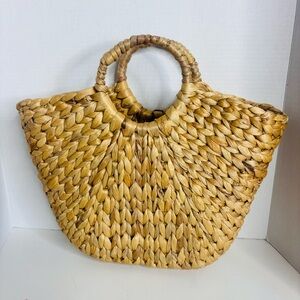 Handwoven Straw Tote Bag in Natural Tan